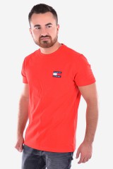 T-shirt TJM TOMMY BADGE TEE RED TOMMY JEANS