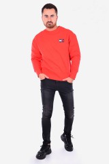 Bluza TJM TOMMY BADGE CREW RED TOMMY JEANS