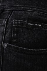 Spodnie jeansowe BLACK DENIM J14 ARMANI EXCHANGE