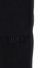 Spodnie dresowe z wyszytym logo oraz ściągaczem SLIM SWEATPANT TOMMY JEANS