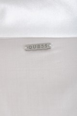 Koszula z logowanym paskiem biała GUESS