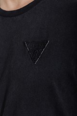 T-shirt czarny z logo GUESS