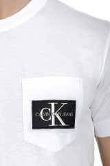 T-shirt z kieszonką biały MONOGRAM BADGE CALVIN KLEIN JEANS
