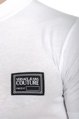 T-shirt z logo na piersi biały VERSACE JEANS COUTURE