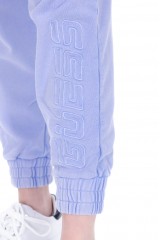 Spodnie dresowe z logo lawendowe GUESS