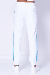 Spodnie dresowe białe z lampasami  TAPE LOGO VERSACE JEANS COUTURE