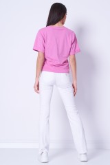 T-shirt różowy z nadrukiem GUESS