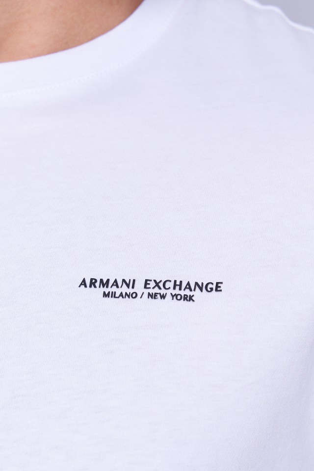T-shirt biały z napisem ARMANI EXCHANGE